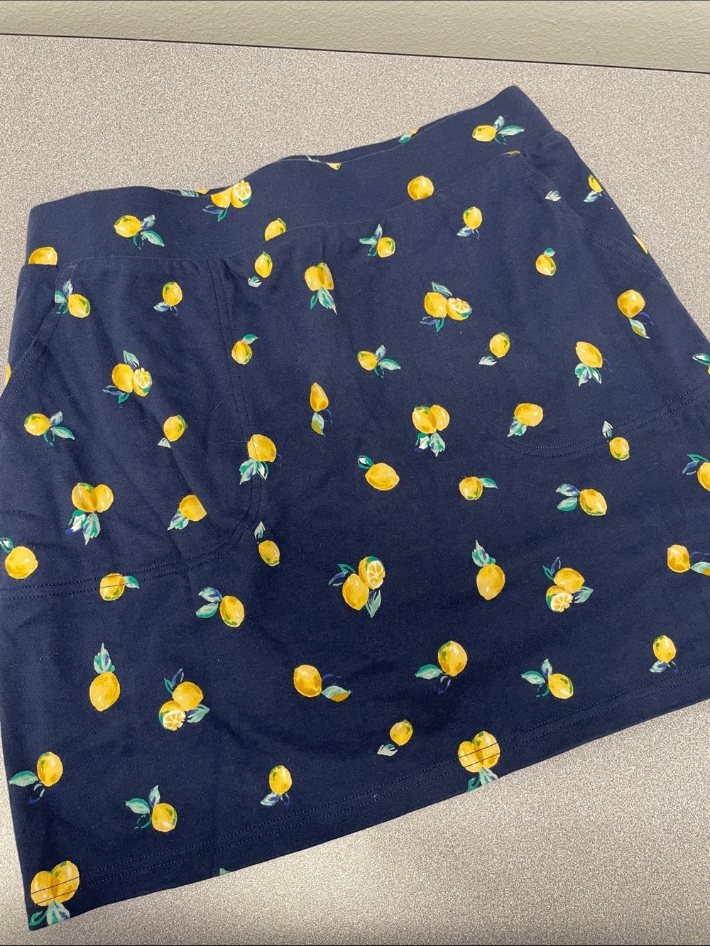 croft & barrow Navy Blue Lemon Print Skort • Sz Small